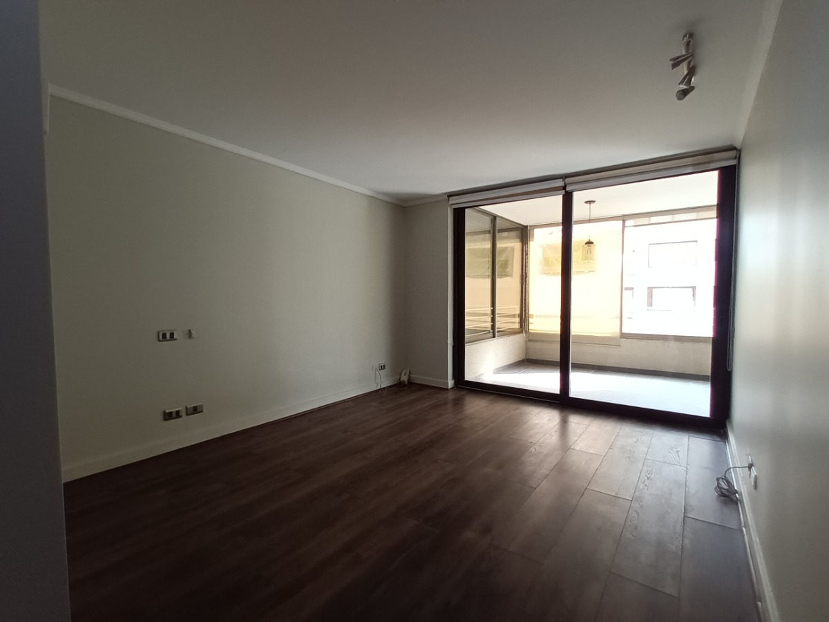 Arriendo Departamento NP 3D en suite Walk-in cl&oacute;set 2B 2E 1B Borde R&iacute;o - Casa Piedra - Vitacura