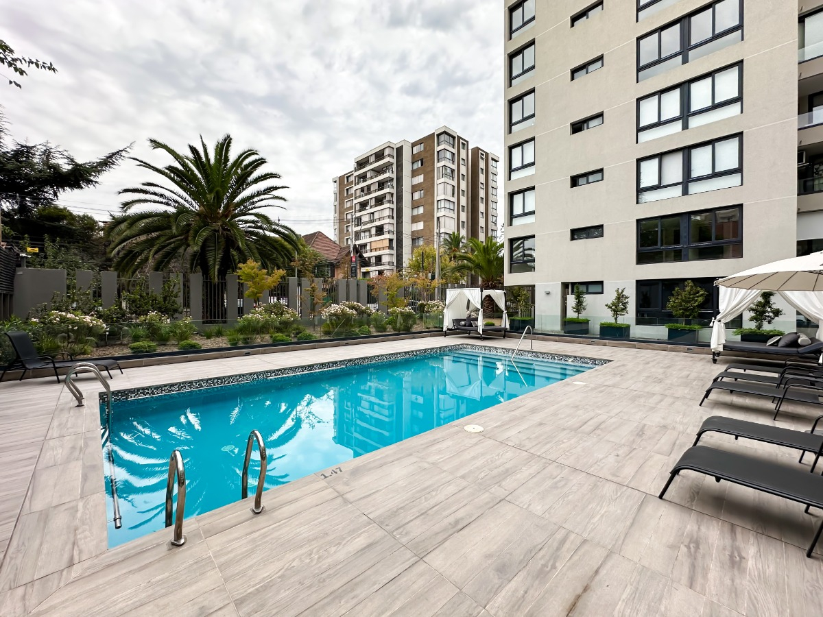 Arriendo Departamento NO 3D en suite Walk-in cl&oacute;set 2B 2E 1B Metro Manquehue - Apumanque - Las Condes