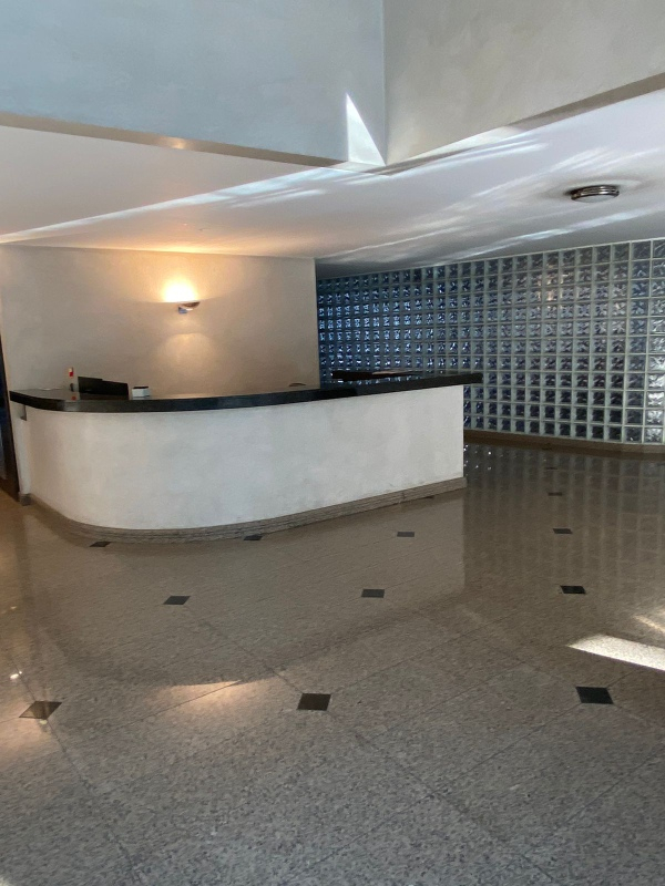 Arriendo Oficina 2B 1E Barrio El Golf - Las Condes