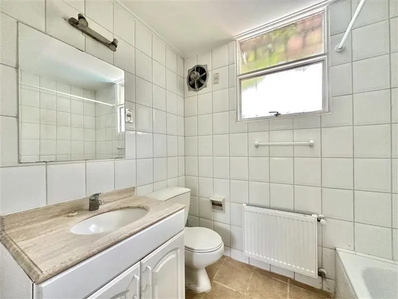 Arriendo Casa NorOriente-Poniente 5D 3B 2E 1B Jard&iacute;n Del Este - Vitacura