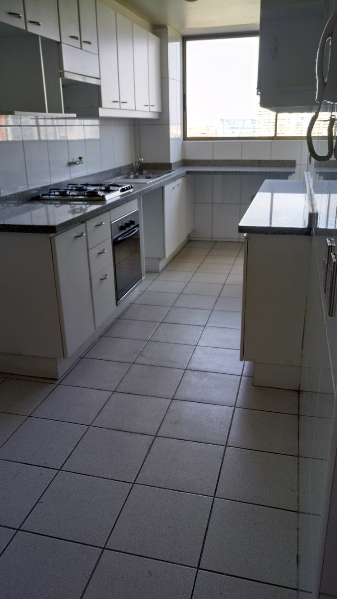 Arriendo Departamento NOSP 4D en suite Walk-in cl&oacute;set 4B 2E 1B Parque Arauco - Las Condes