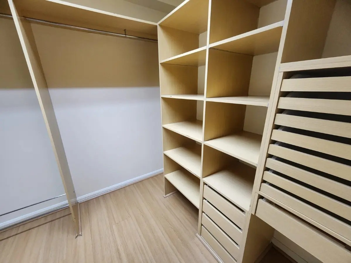 Arriendo Departamento NO 4D en suite Walk-in cl&oacute;set 4B 2E 1B Barrio El Golf - Las Condes