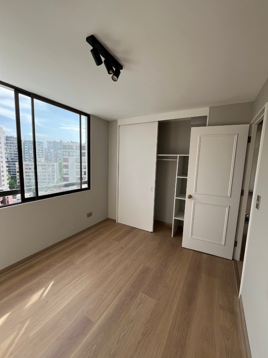 Arriendo Departamento NO 2D en suite Walk-in cl&oacute;set 2B 1E 1B Sebasti&aacute;n Elcano - Las Condes
