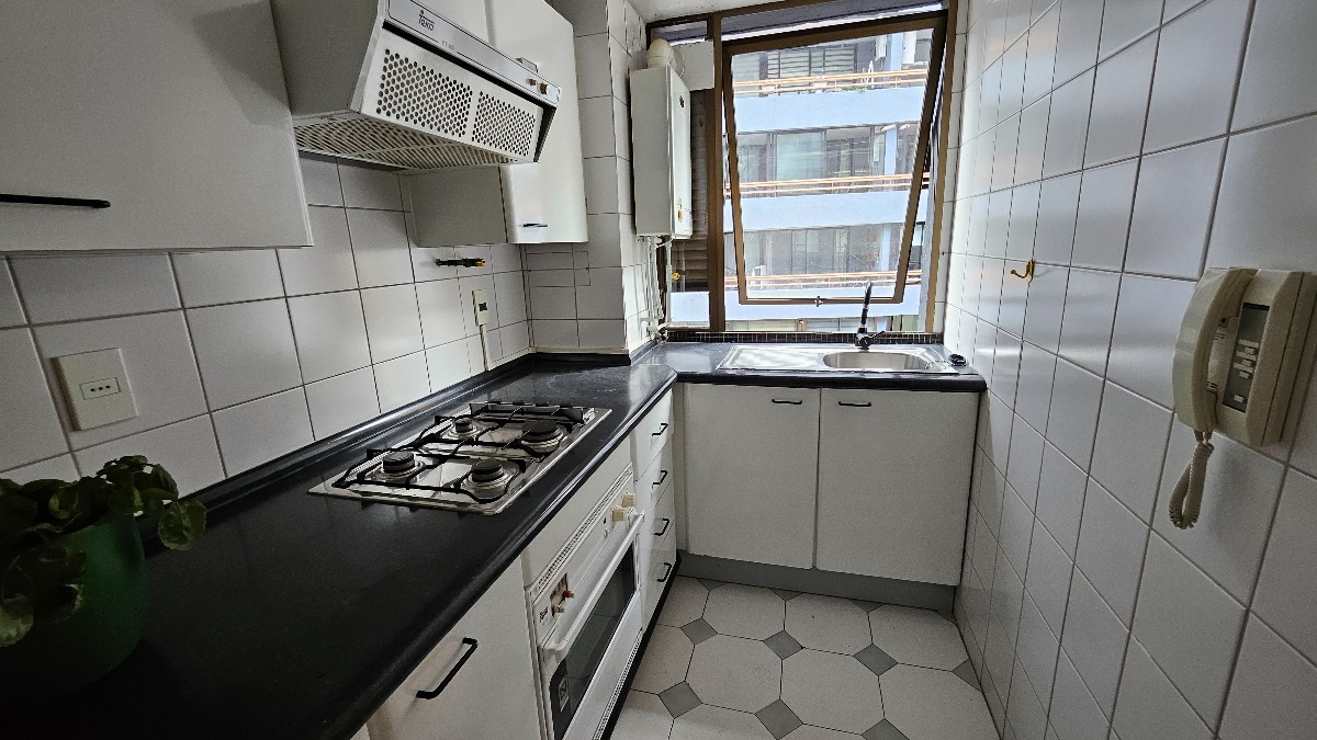 Venta Departamento NP 2D en suite 2B 1E 1B Centro Financiero - Las Condes