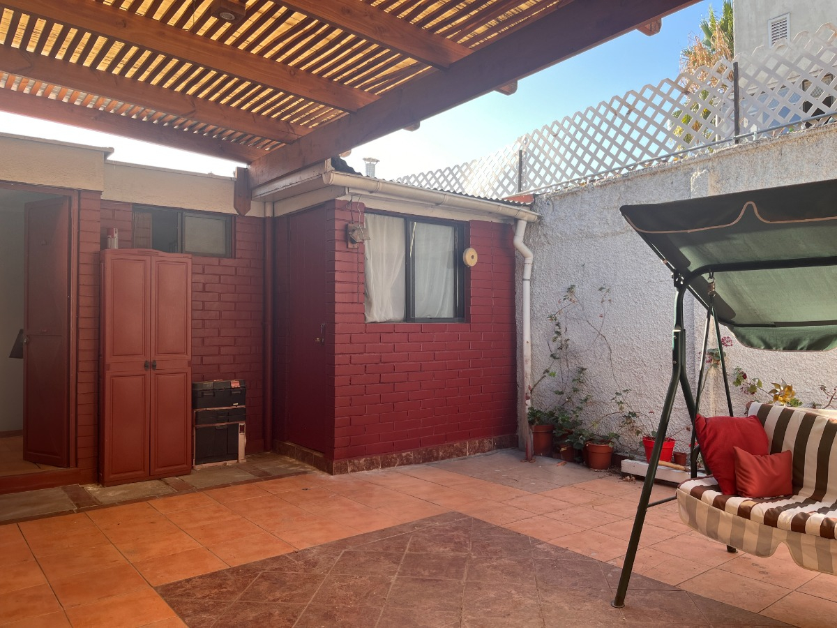 Venta Casa SP 4D en suite 3B 3E 1B Carlos Ossand&oacute;n - La Reina