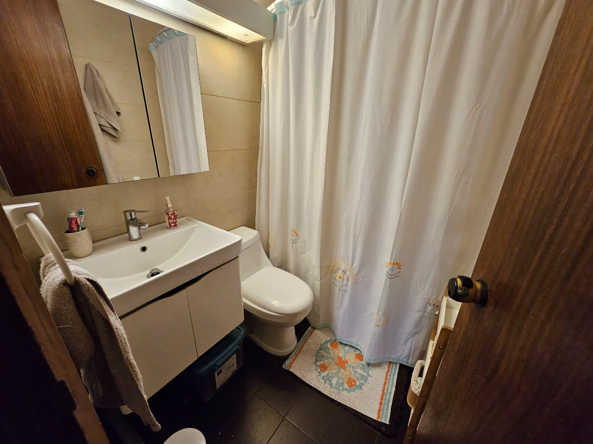 Venta Departamento O 4D en suite Walk-in cl&oacute;set 3B 2E Centro Financiero - Las Condes