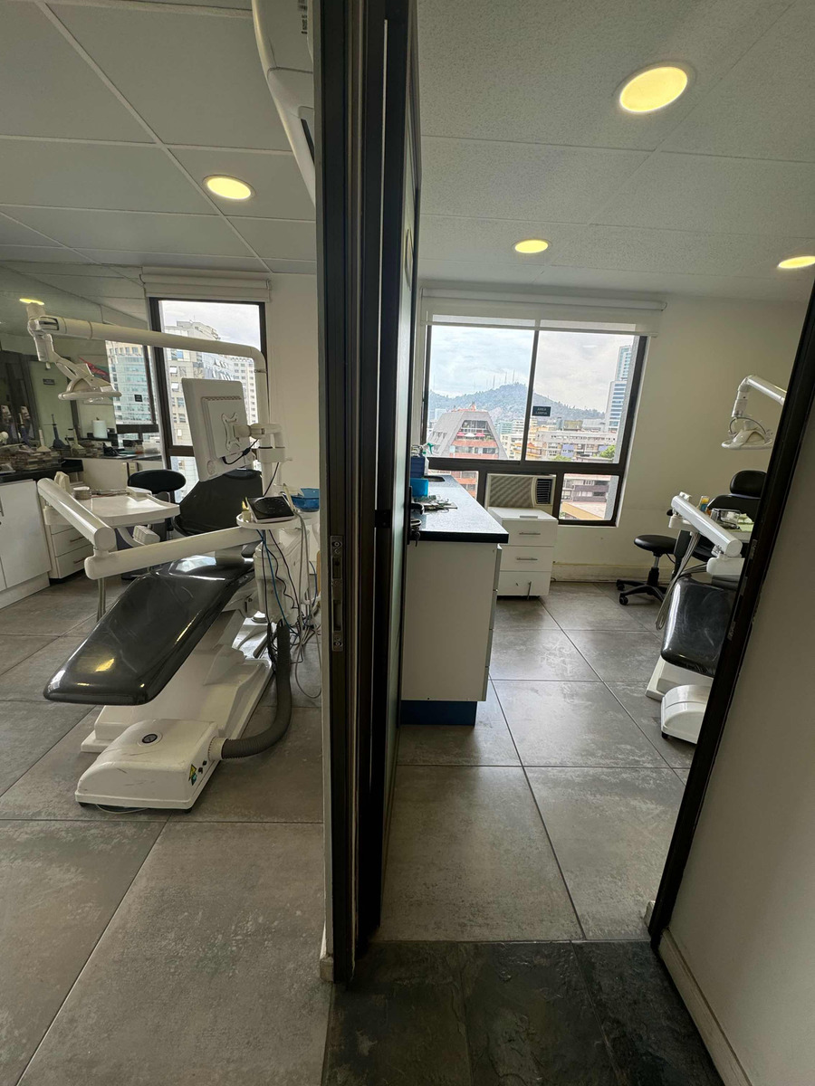 Venta Oficina 2B Metro Tobalaba - Mall Costanera - Providencia