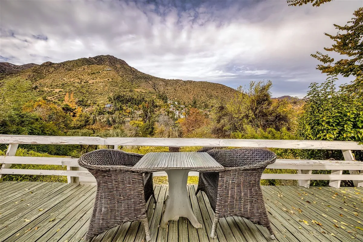 Venta Casa de madera 5D 4B El Array&aacute;n - Lo Barnechea