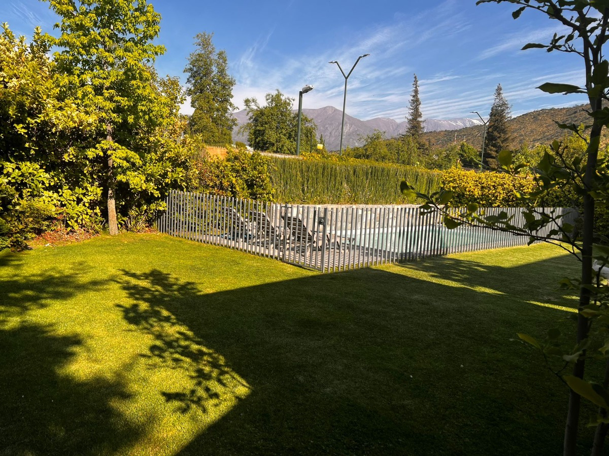 Venta Casa NO 4D 4B 3E 1B La Dehesa - Lo Barnechea