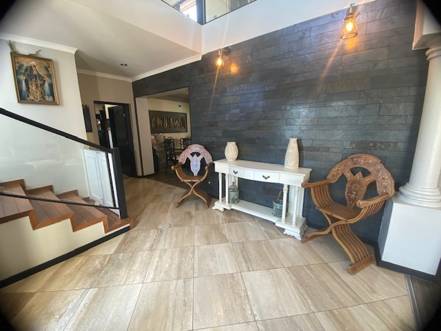 Venta Casa SP 4D en suite Walk-in cl&oacute;set 4B 6E 1B Chicureo - Colina