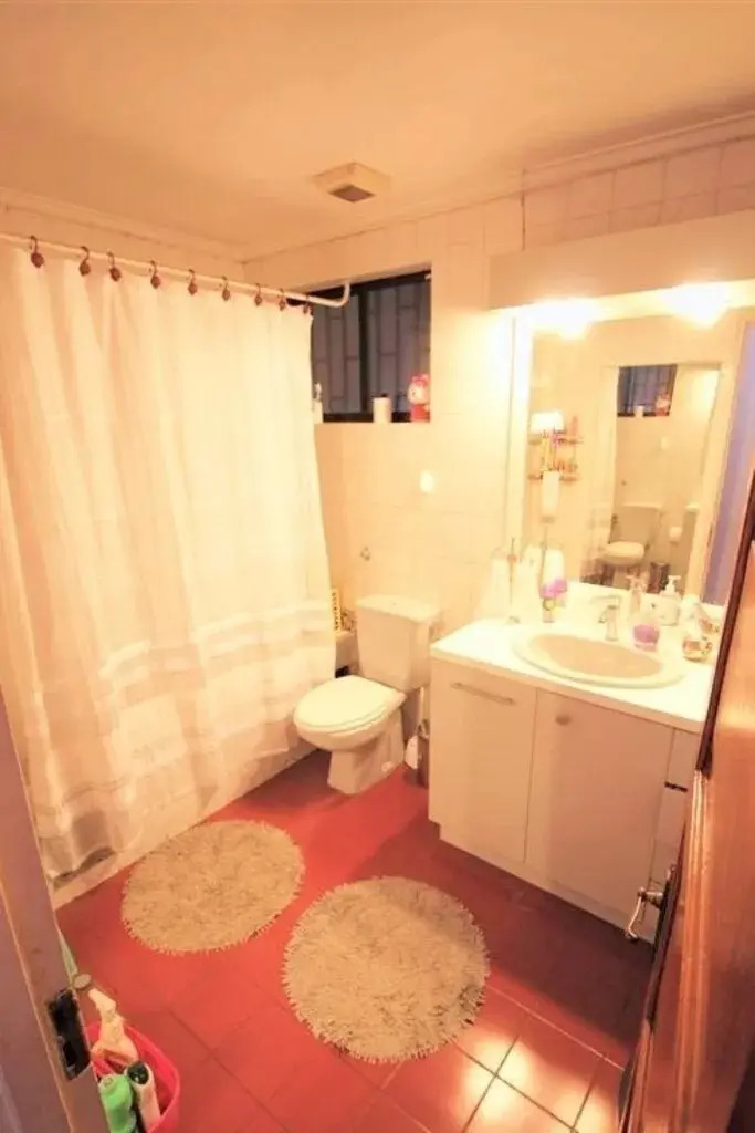 Venta Casa 5D Walk-in cl&oacute;set 4B 4E 1B Metro Sim&oacute;n Bolivar - La Reina