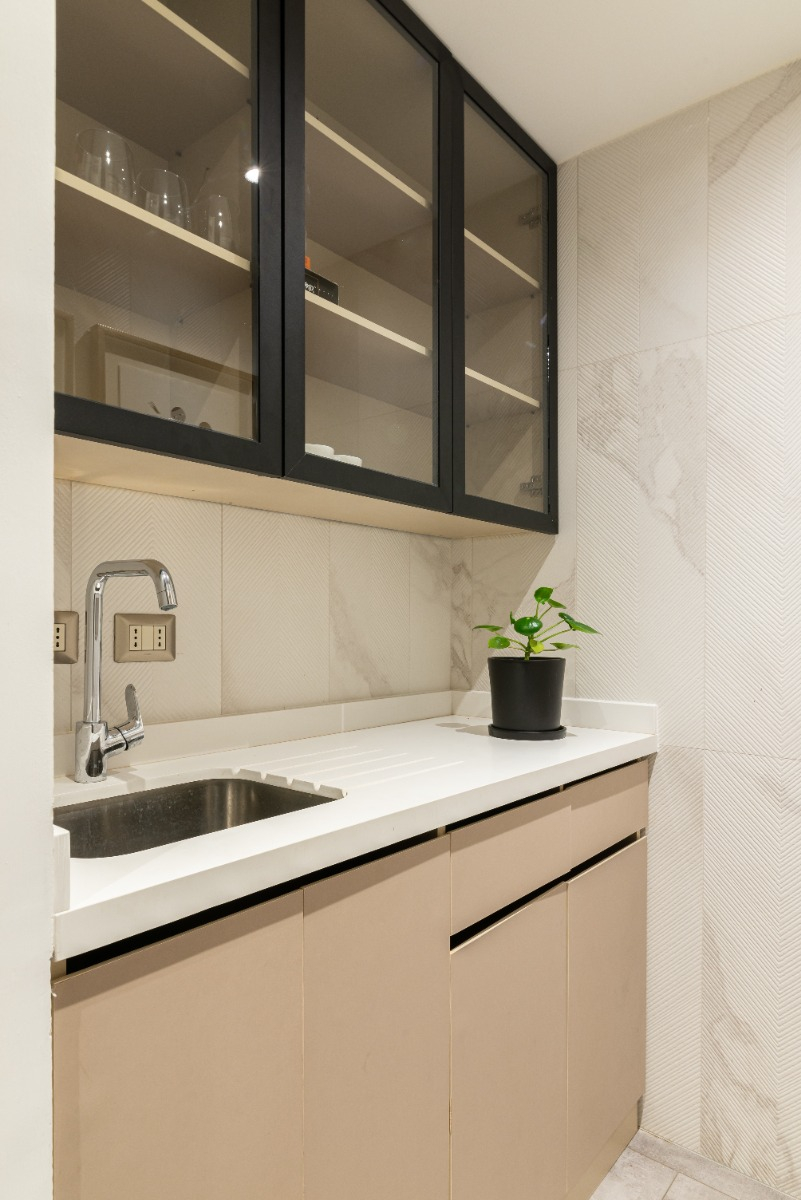 Venta Oficina NO 2B 5E Barrio El Golf - Las Condes