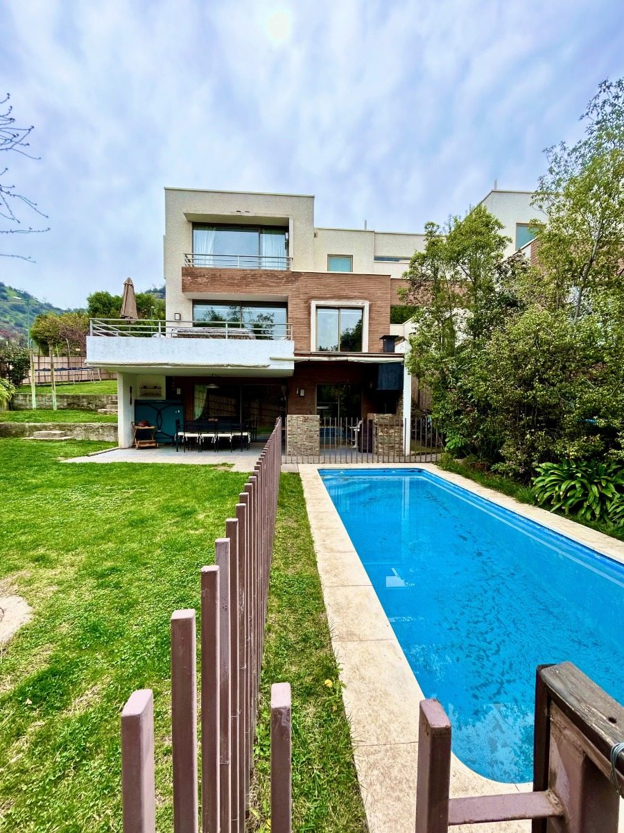 Venta Casa S 3D en suite Walk-in cl&oacute;set 3B 3E 1B Los Trapenses - Lo Barnechea