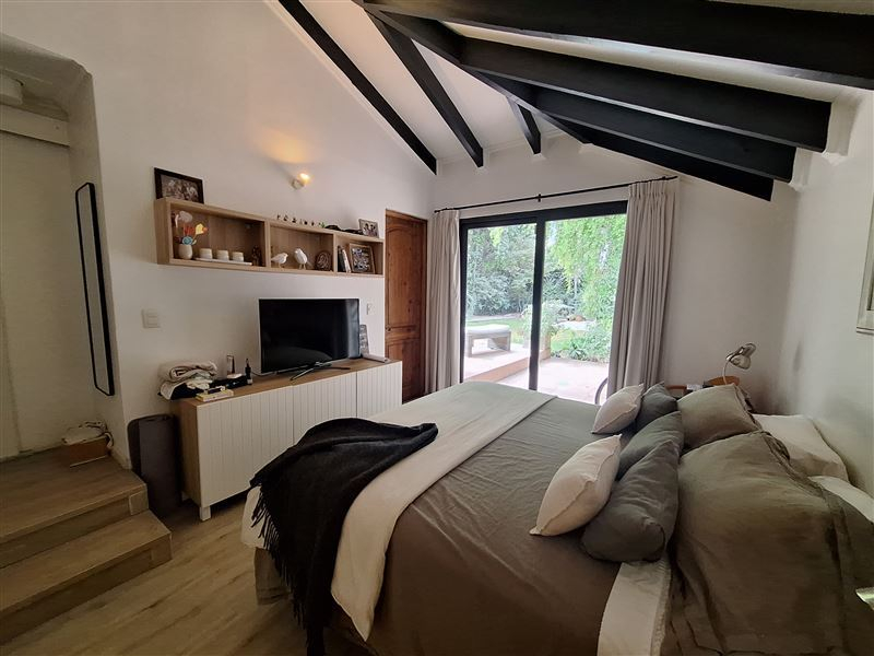 Venta Casa Oriente 4D en suite 4B 2E 1B Los Trapenses - Lo Barnechea