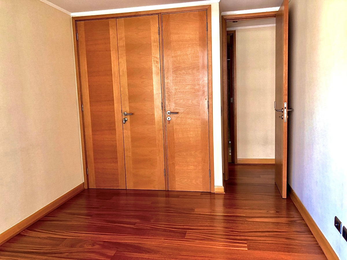 Arriendo Departamento NP 4D en suite Walk-in cl&oacute;set 4B 2E 1B Metro Manquehue - Apumanque - Las Condes