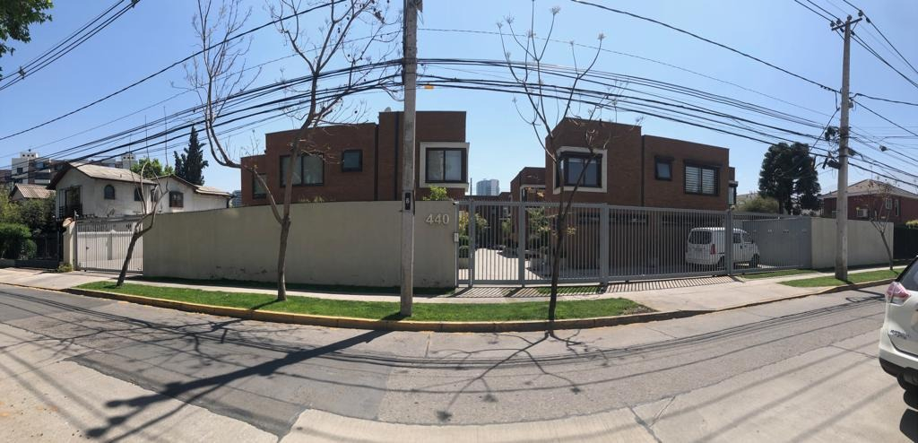 Venta Casa NO 3D 3B 2E 2Bd Metro Manquehue - Apumanque - Las Condes