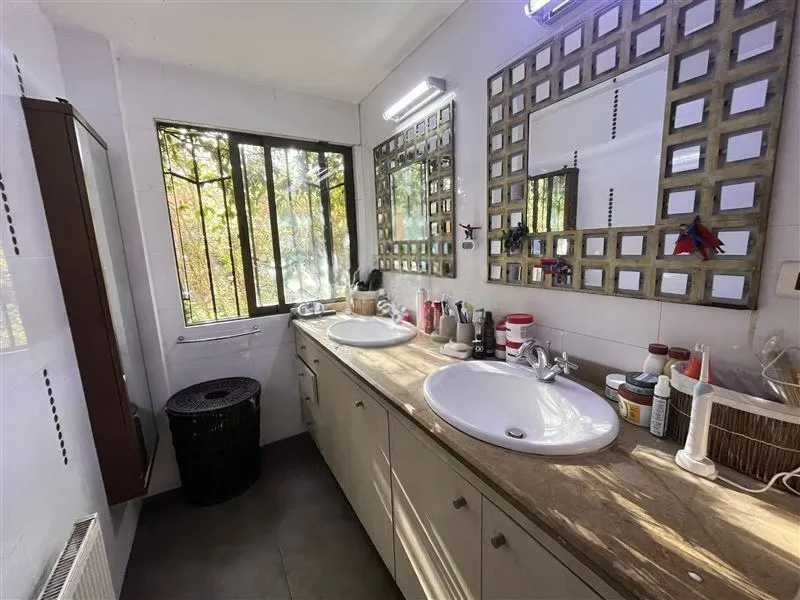 Venta Casa NO 5D WI cl&oacute;set Suite 4B 4E 1Bd Nuestra Se&ntilde;ora del Rosario - Vitacura