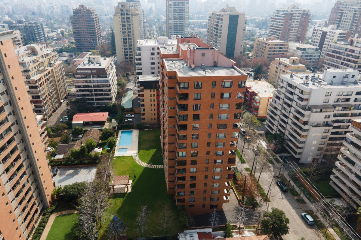 Arriendo Departamento SO 4D en suite Walk-in cl&oacute;set 4B 2E 1B Vaticano - Las Condes