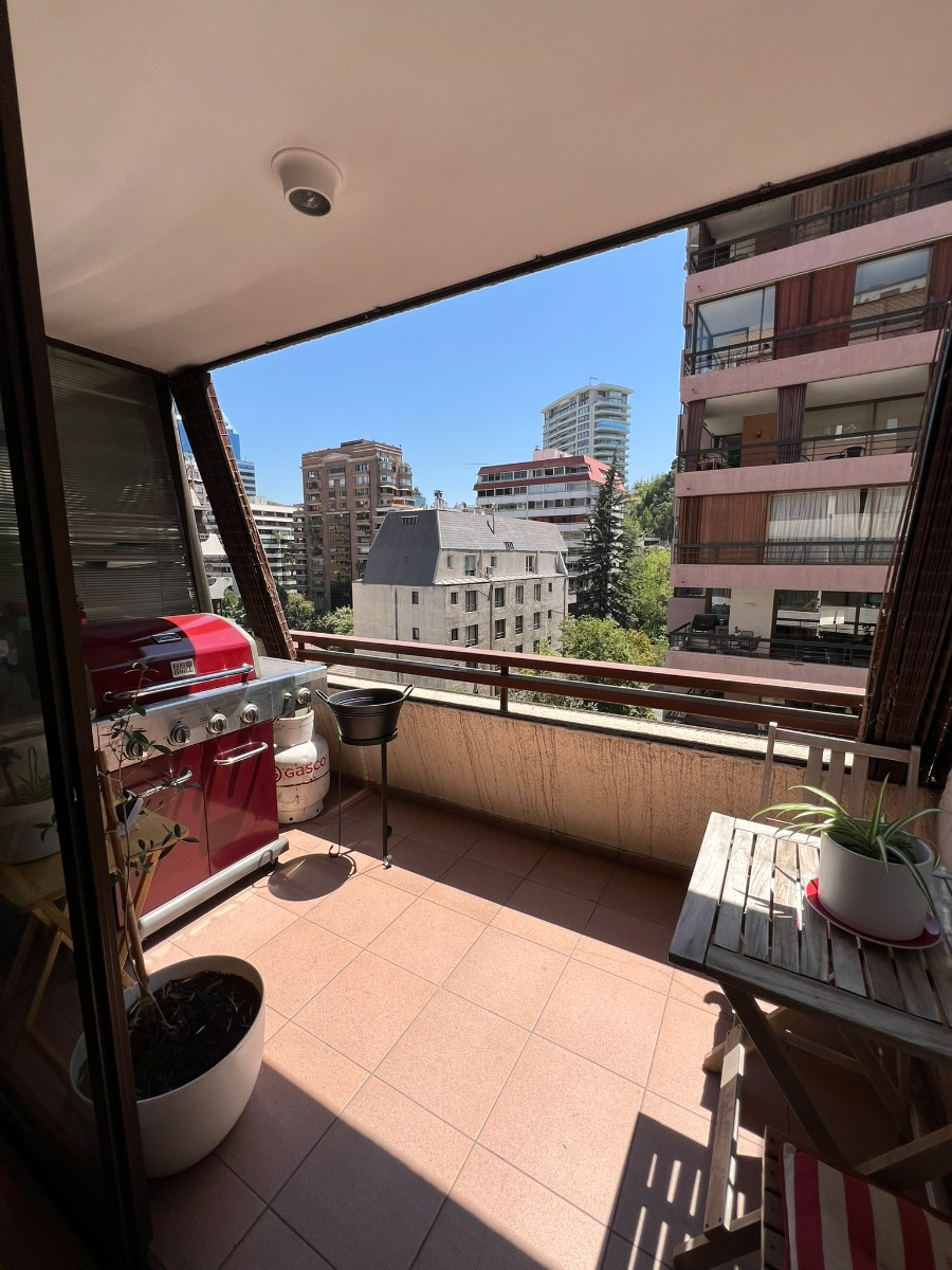 Venta Departamento 2D Barrio El Golf - Las Condes