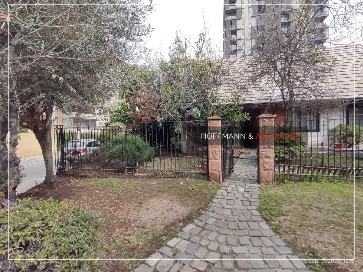 Venta Casa SP 4D en suite Walk-in cl&oacute;set 3B 2E 1B Rotonda Atenas - Las Condes