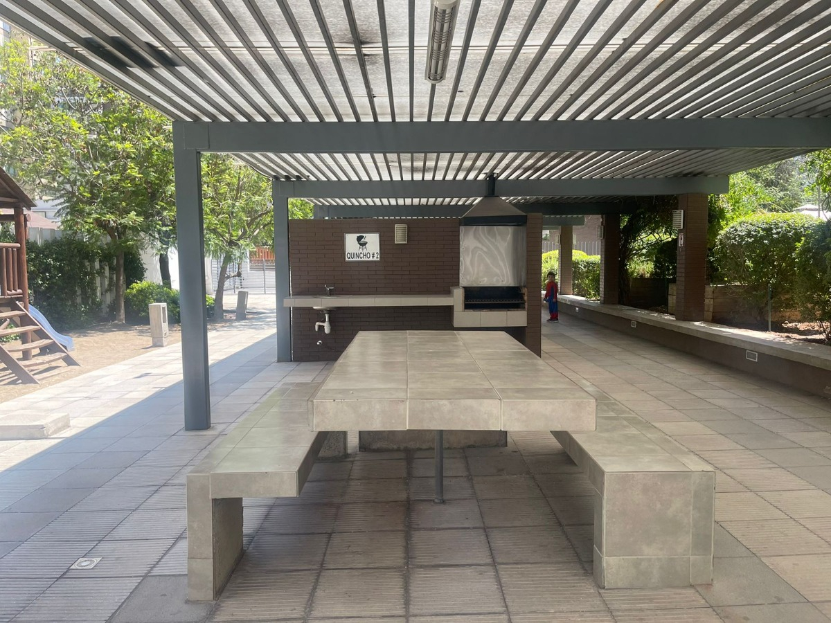 Arriendo Departamento 2D Rotonda Atenas - Las Condes