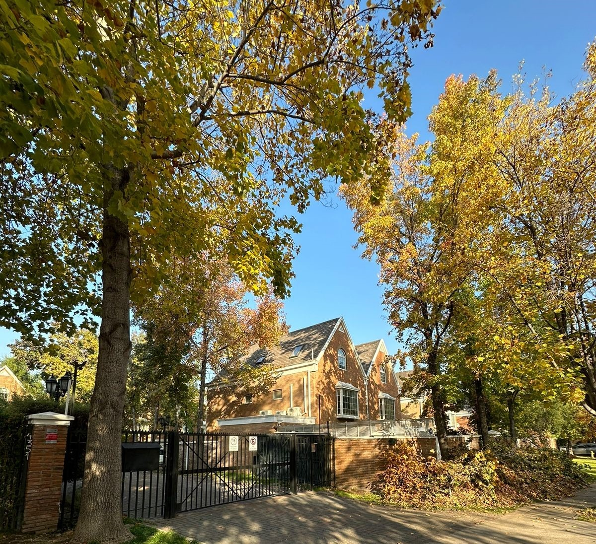 Venta Casa O 5D en suite Walk-in cl&oacute;set 5B 3E 1B Los Trapenses - Lo Barnechea