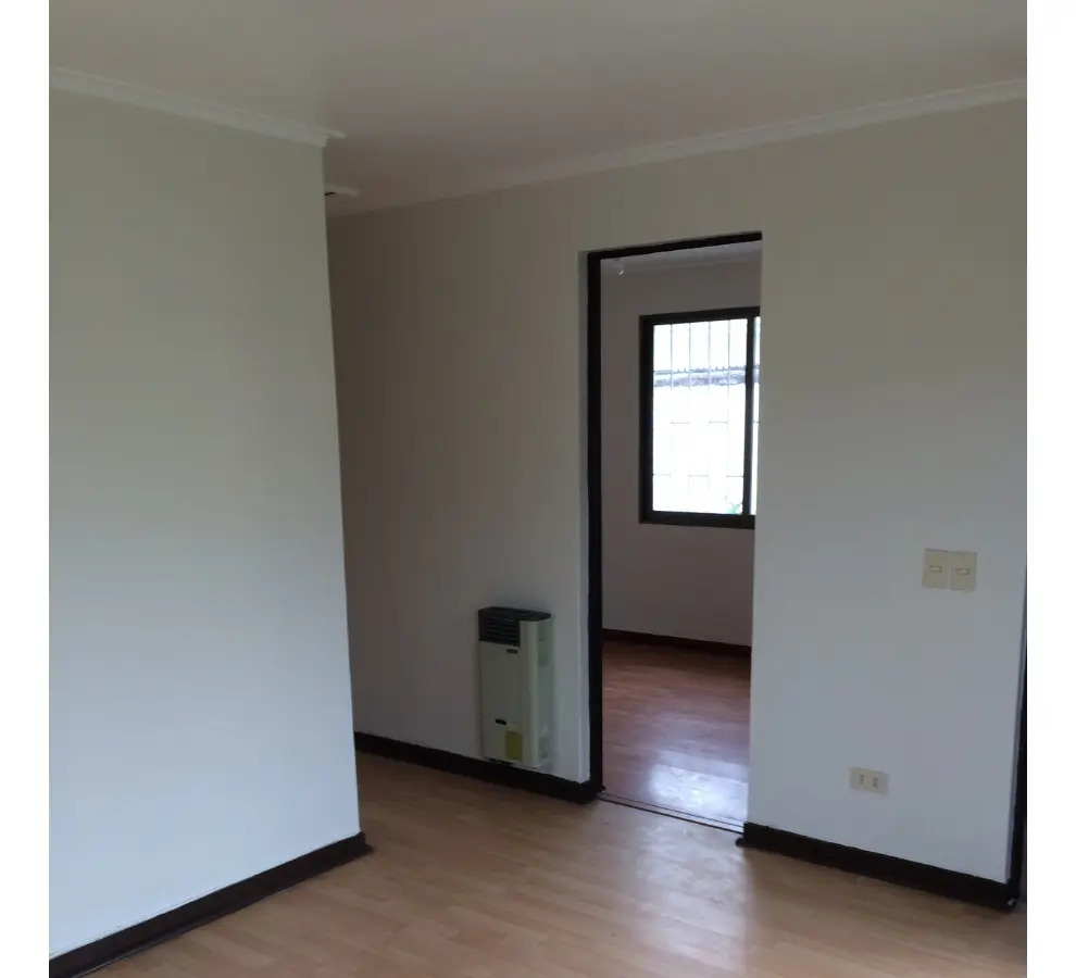 Venta Casa NO 2D 1B 2E Carlos Ossand&oacute;n - La Reina