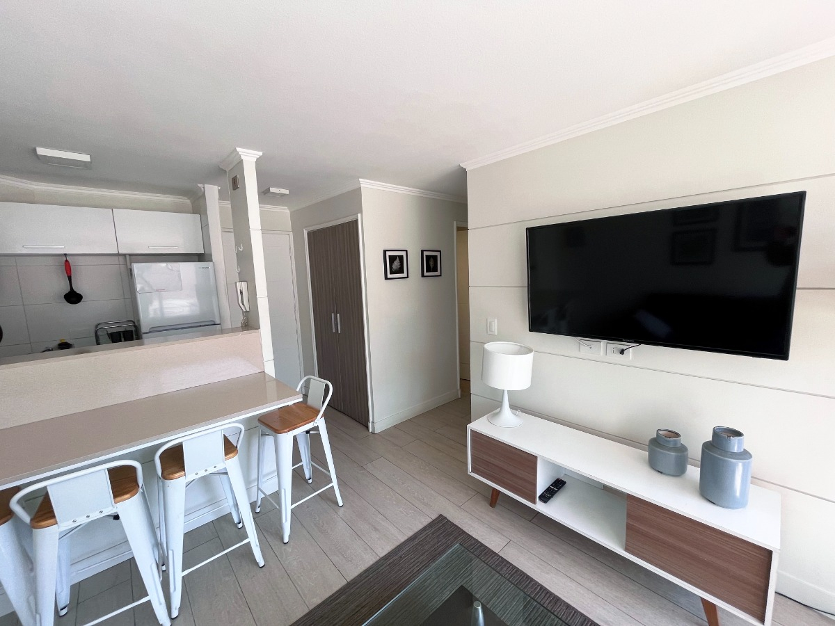 Arriendo Departamento O 2D en suite Walk-in cl&oacute;set 2B 1E 1B Los Leones - Providencia