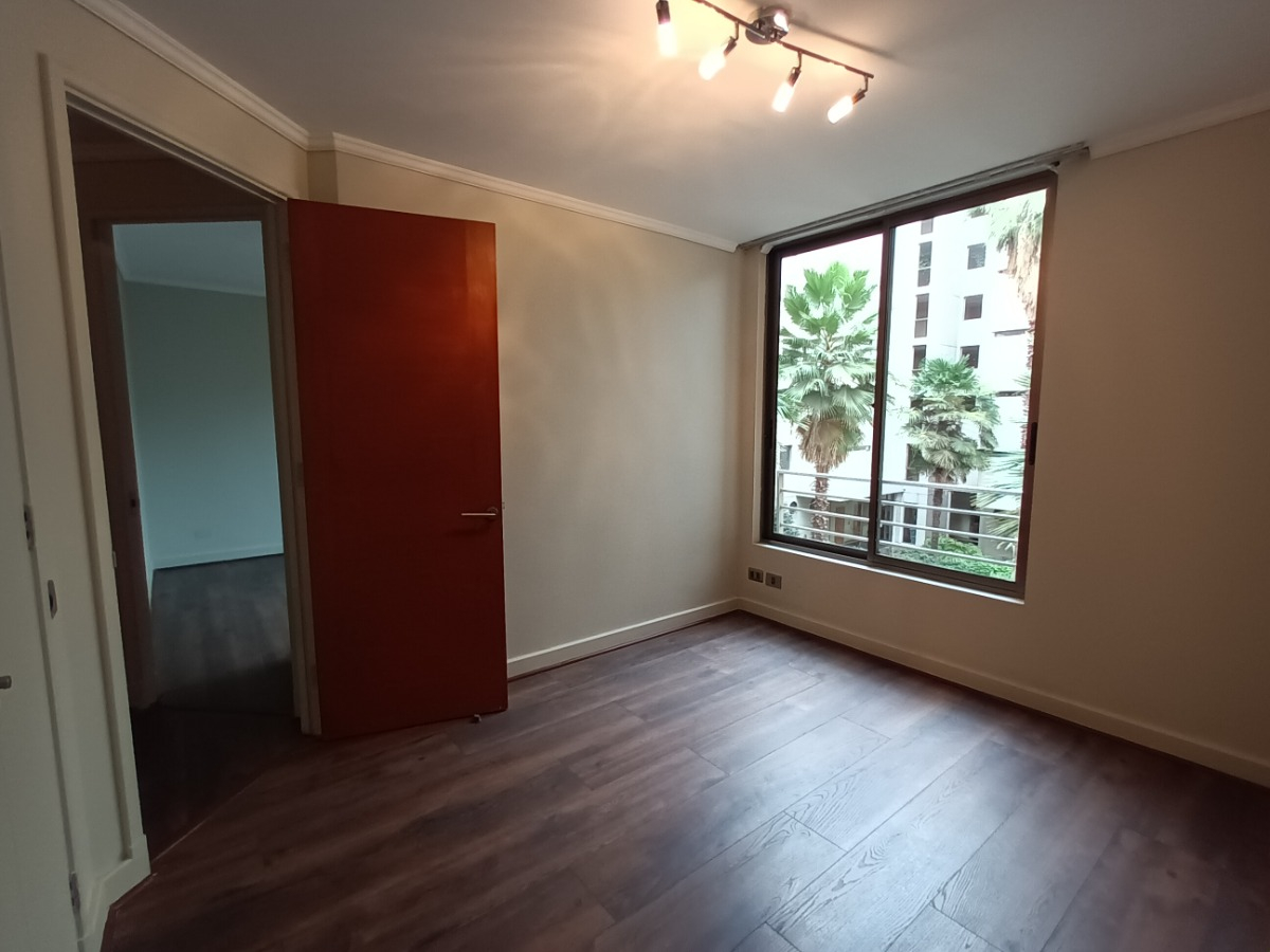 Arriendo Departamento NP 3D en suite Walk-in cl&oacute;set 2B 2E 1B Borde R&iacute;o - Casa Piedra - Vitacura