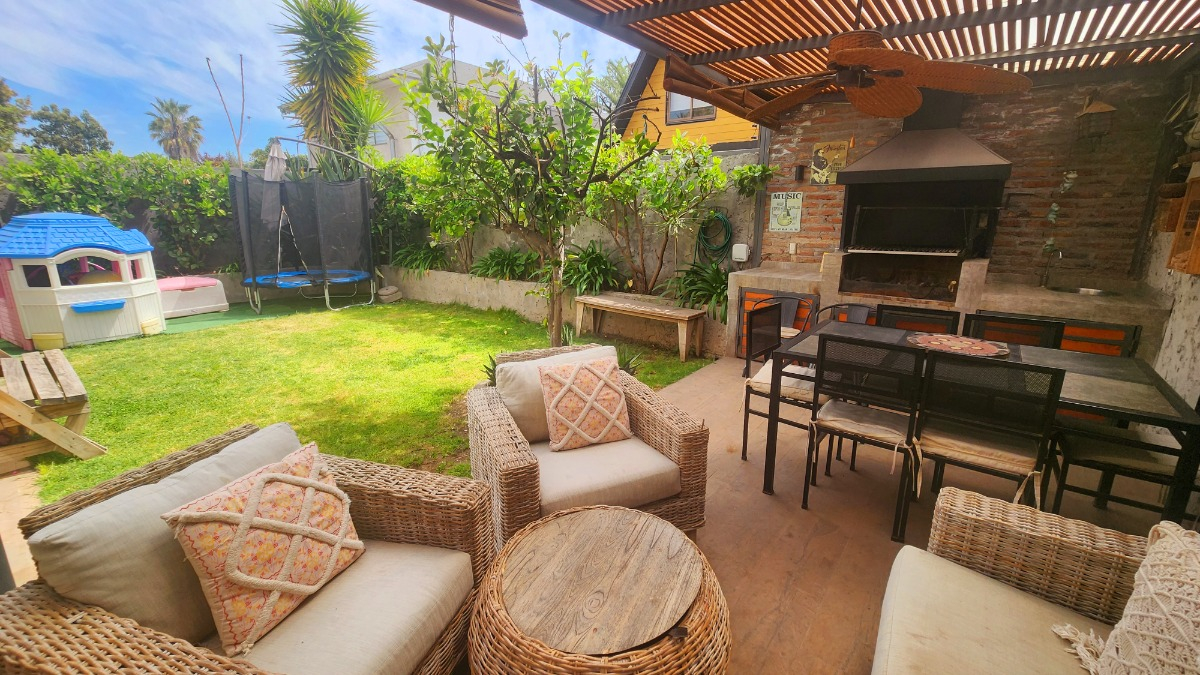 Arriendo Casa SO 4D en suite Walk-in cl&oacute;set 3B 2E 1B La Llaver&iacute;a - Vitacura