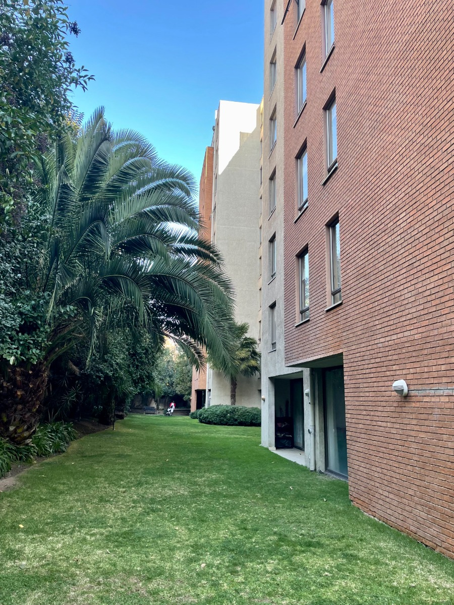 Venta Departamento SO 3D en suite Walk-in cl&oacute;set 2B 1E 1B Mall Sport - Las Condes