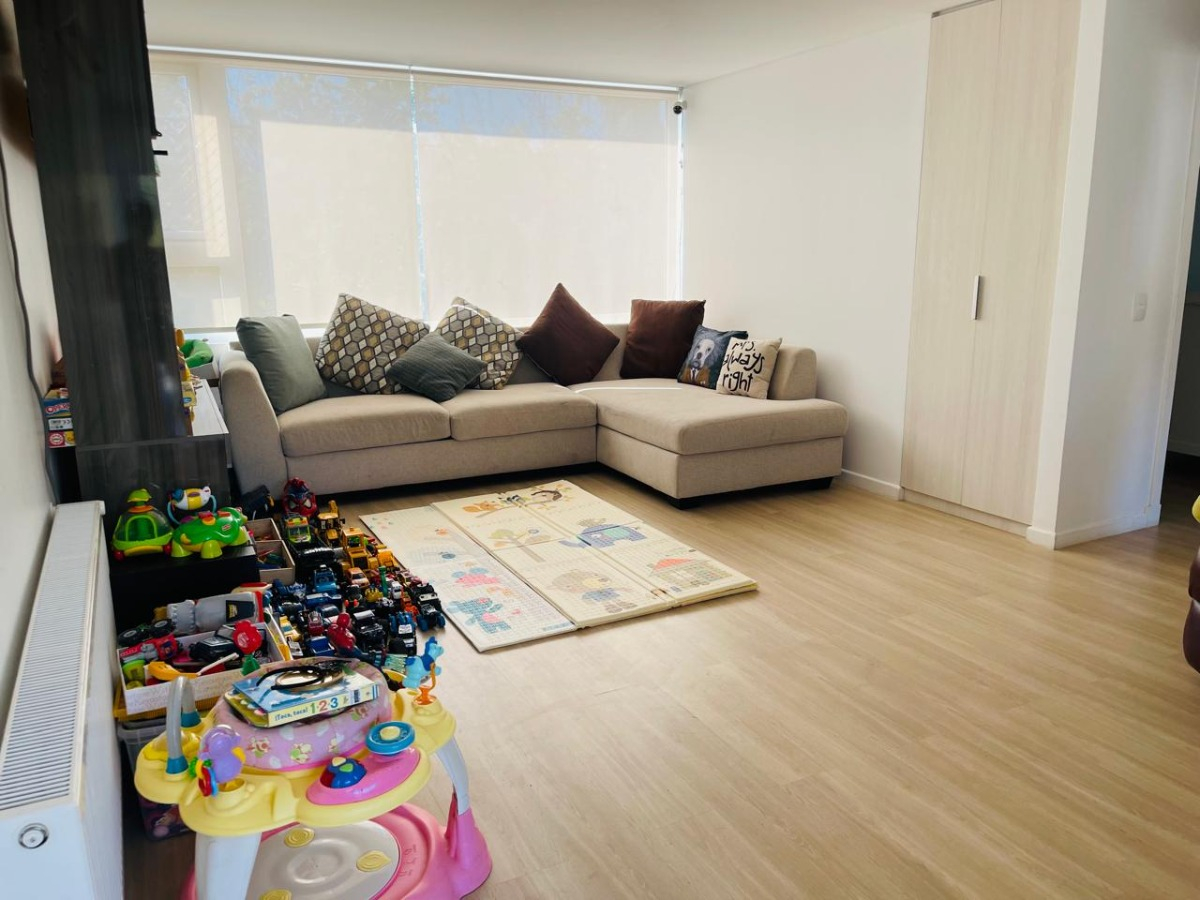 Venta Casa NO 3D 3B 2E 1B Los Dominicos - Las Condes
