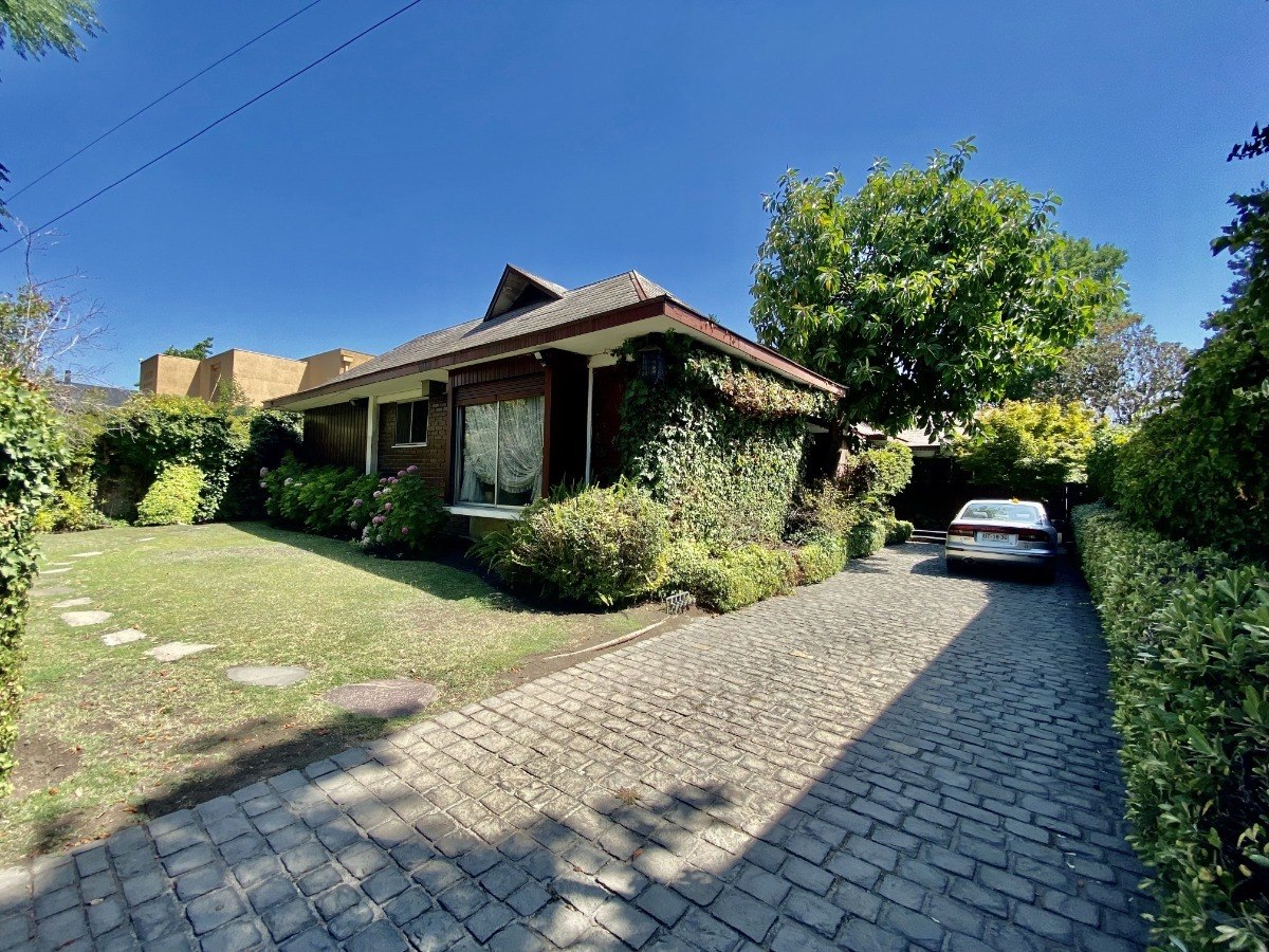 Venta Casa NOSP 5D 3B 4E 1B Parque Bicentenario - Vitacura