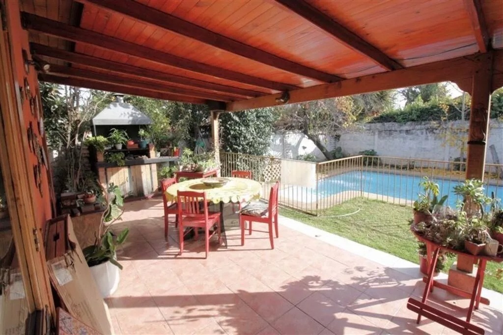 Venta Casa 5D Metro Sim&oacute;n Bolivar - La Reina