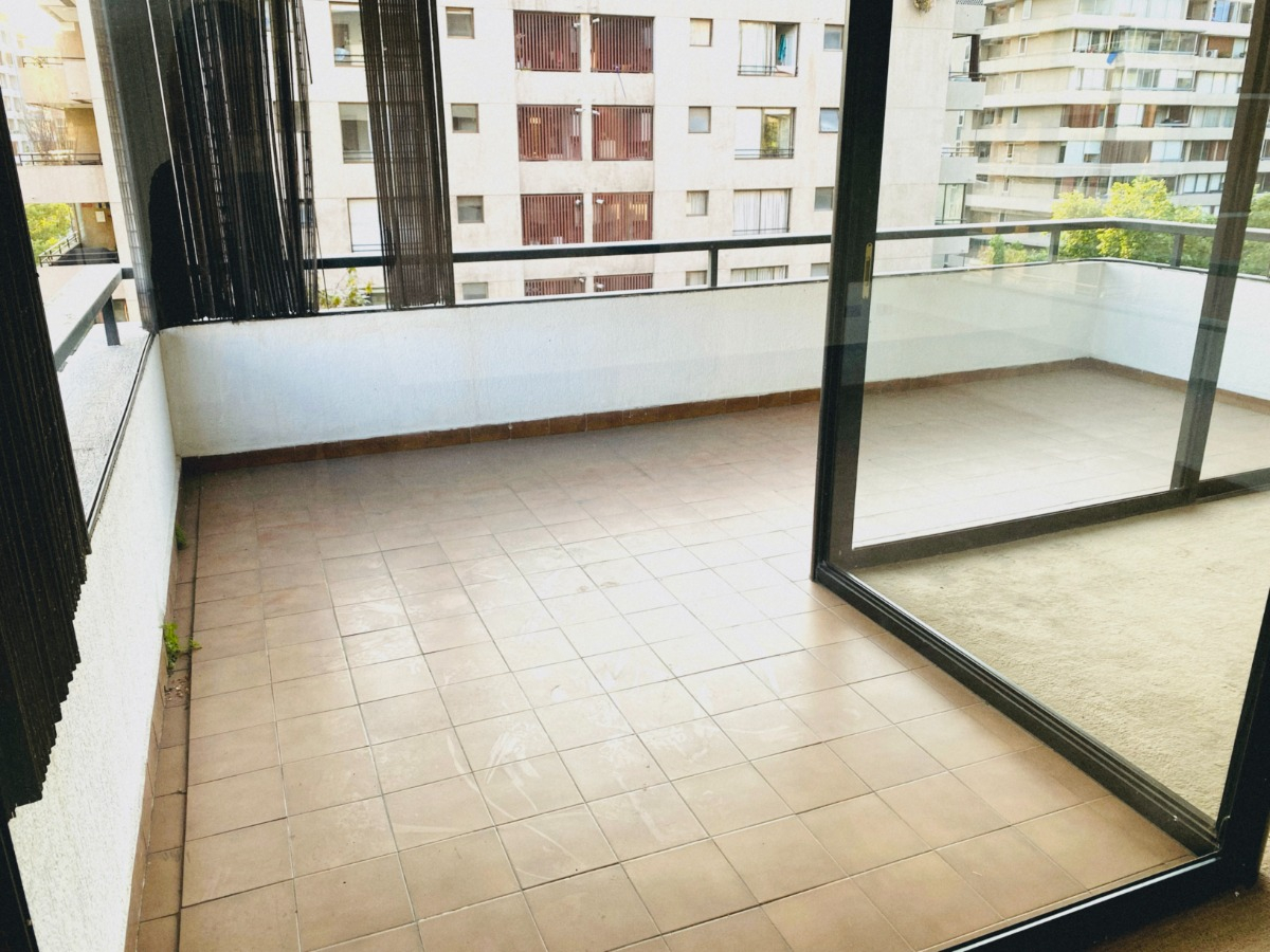Arriendo Departamento 3D en suite 3B 1E 1B Barrio El Golf - Las Condes