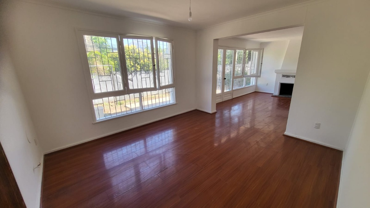 Arriendo Casa 4D 3B 2E 1B Alto Las Condes - Las Condes