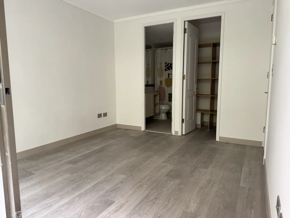 Venta Departamento S 1D WI cl&oacute;set Suite 1B 1E 1Bd  - Providencia