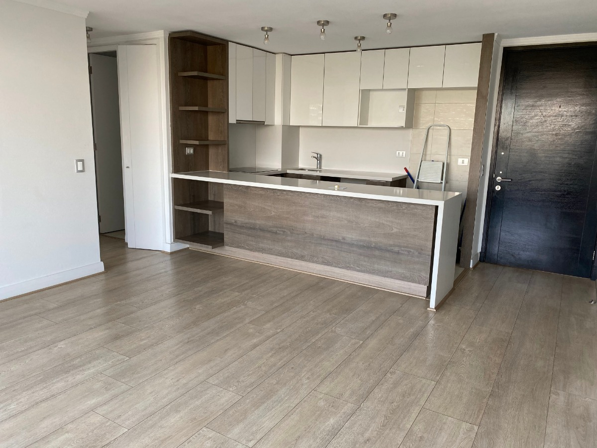 Arriendo Departamento S 2D en suite 2B 1E 1B Parque Arauco - Las Condes