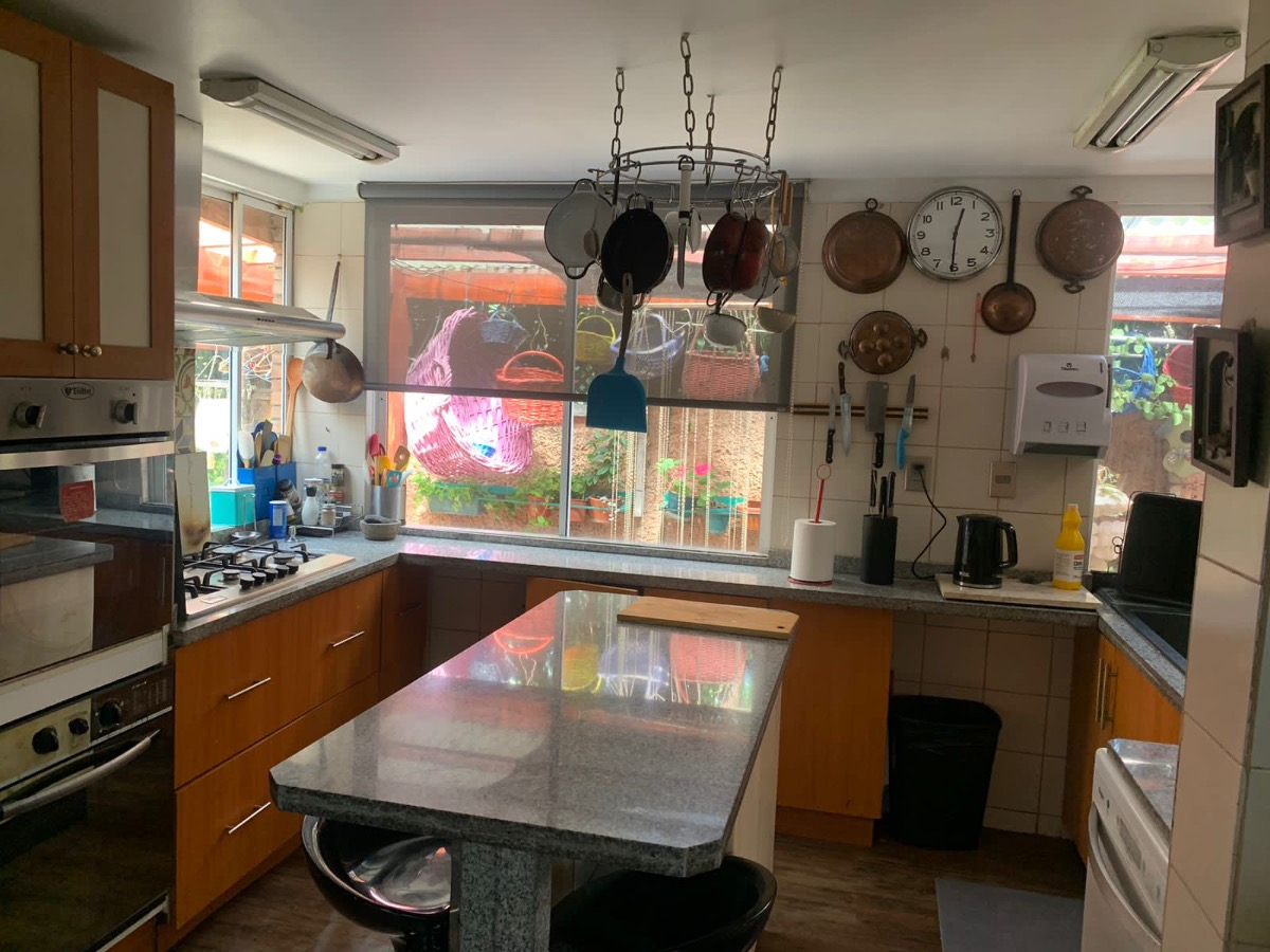 Venta Casa SO 6D en suite Walk-in cl&oacute;set 6B 2E 1B Los Trapenses - Lo Barnechea