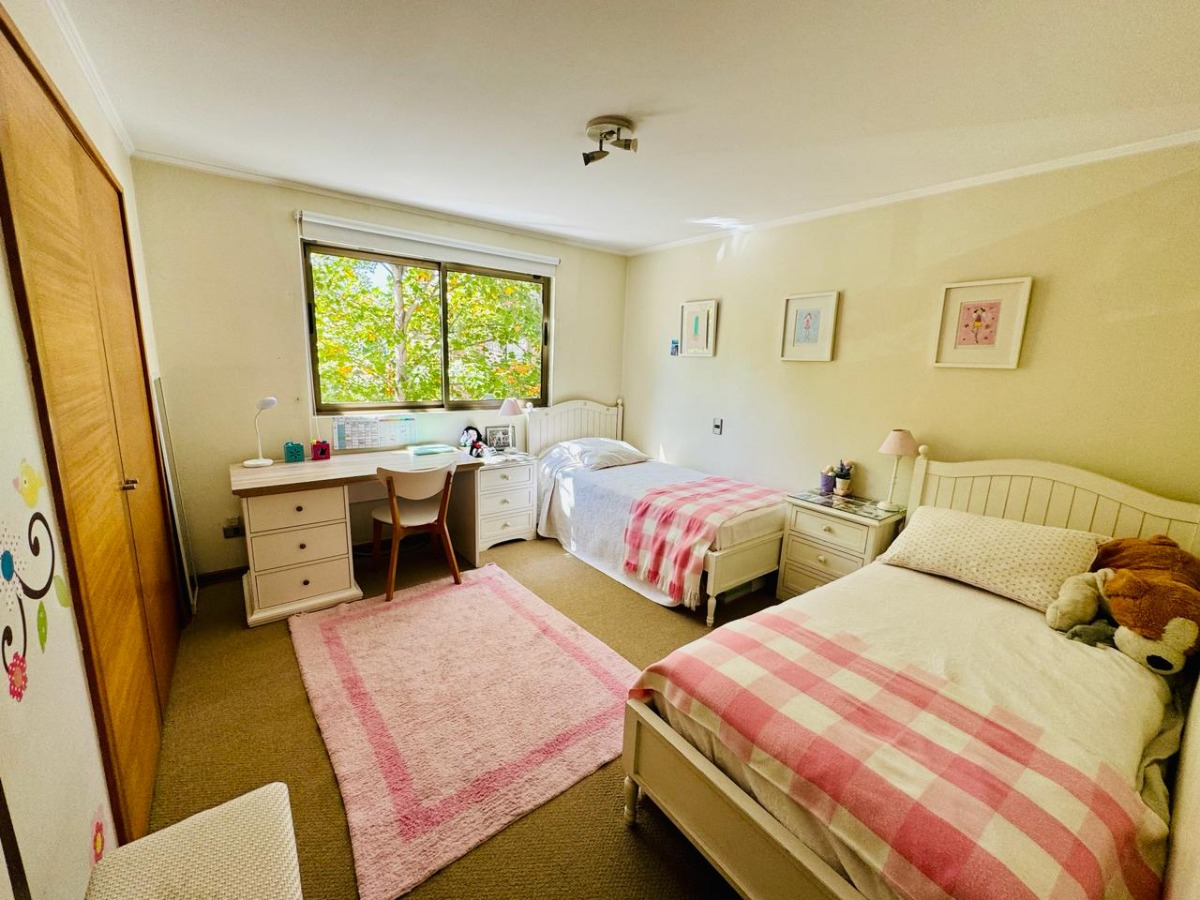 Venta Casa NP 5D en suite Walk-in cl&oacute;set 4B 3E 1B Los Trapenses - Lo Barnechea