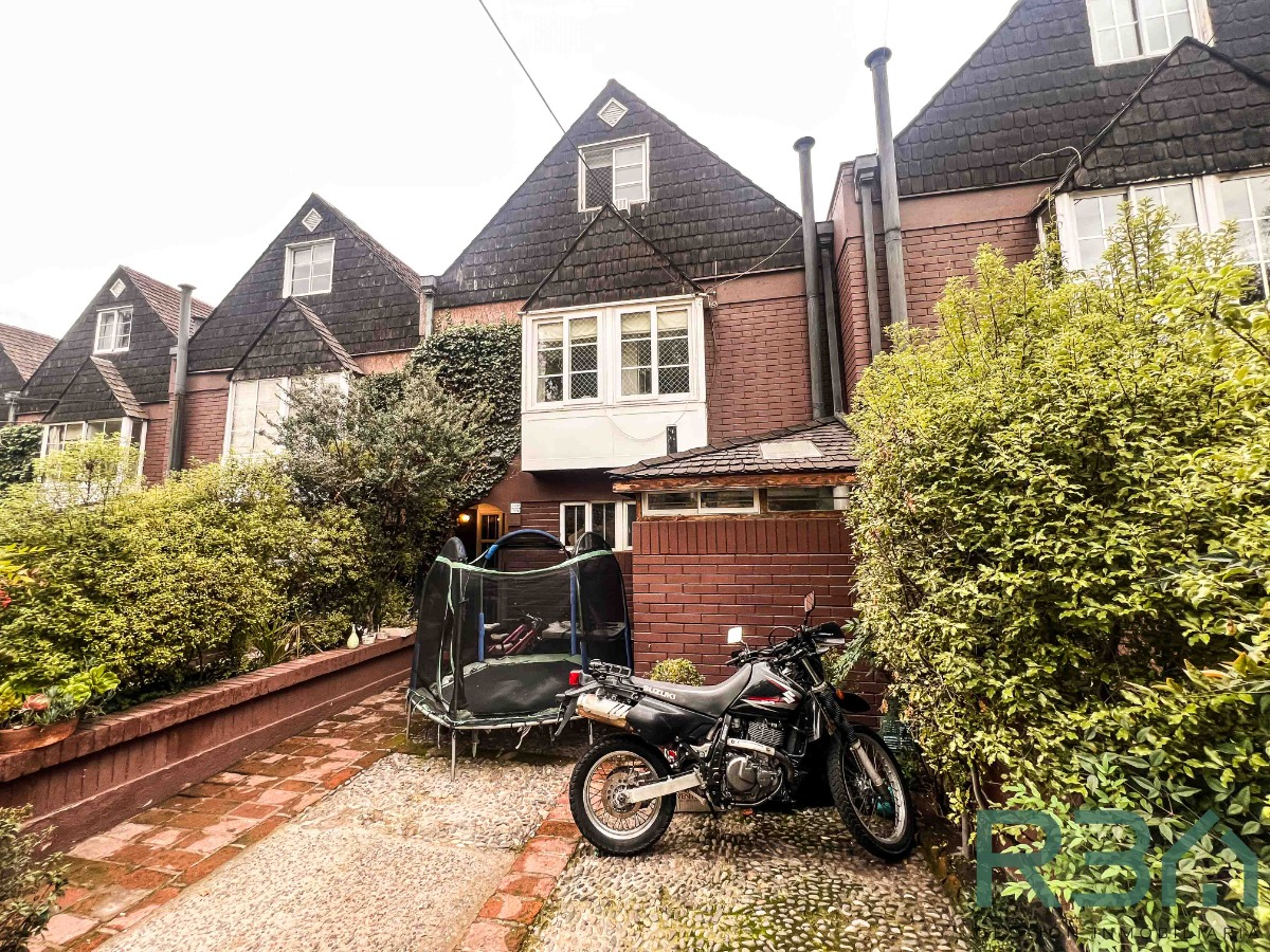 Venta Casa NOSP 4D en suite Walk-in cl&oacute;set 3B 1E 1B Estoril - Las Condes