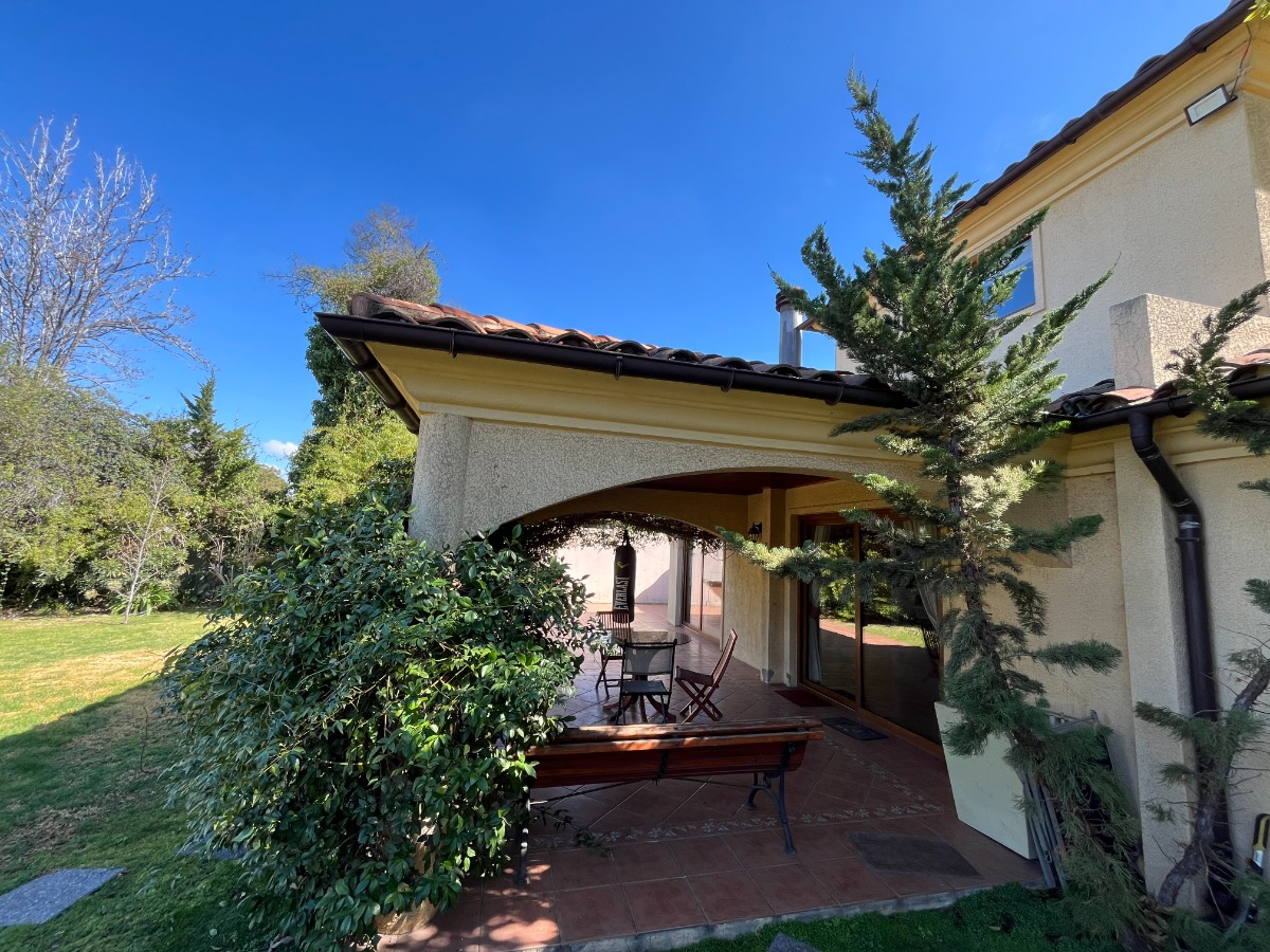 Venta Casa NOSP 5D 5B 2E Los Dominicos - Las Condes
