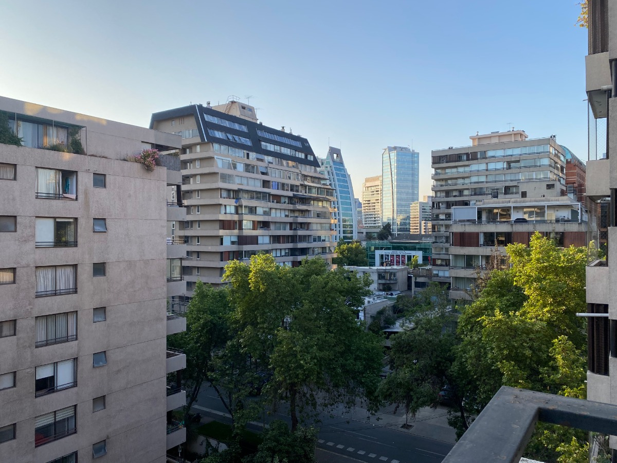 Arriendo Departamento 3D en suite 3B 1E 1B Barrio El Golf - Las Condes