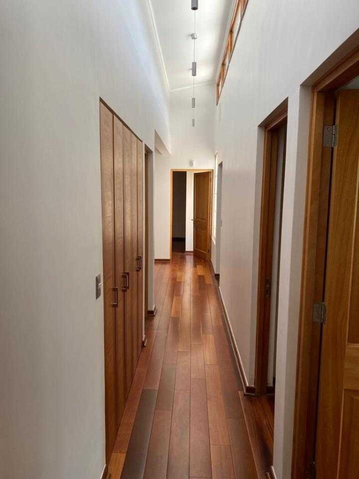 Venta Casa NO 5D en suite Walk-in cl&oacute;set 4B 4E 1B Chicureo - Colina