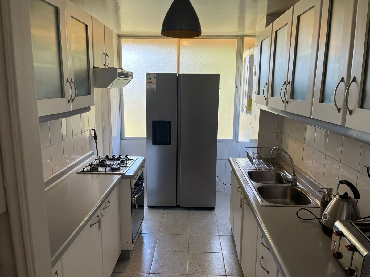 Arriendo Departamento 2D Los Dominicos - Las Condes