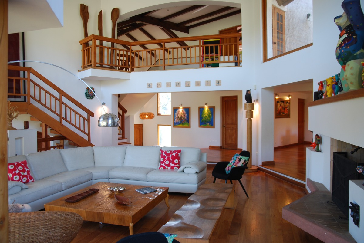 Venta Casa NOSP 5D en suite Walk-in cl&oacute;set 3B 10E 1B El Array&aacute;n - Lo Barnechea