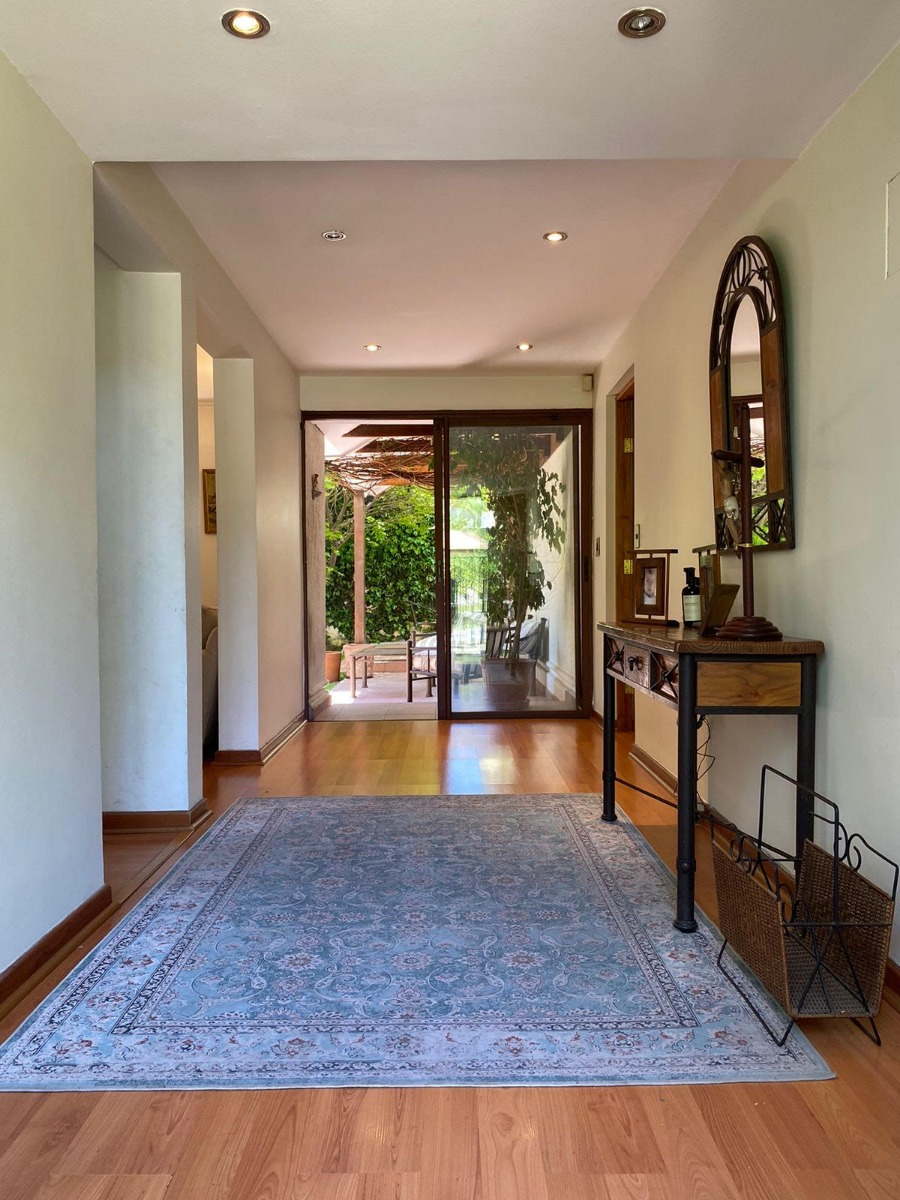 Venta Casa NO 6D en suite 5B 2E 1B San Carlos de Apoquindo - Las Condes