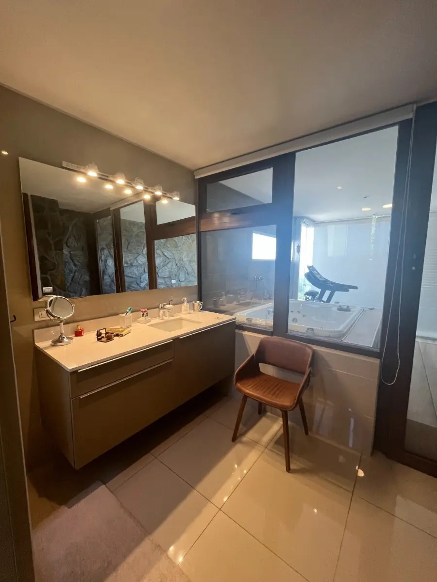 Venta Departamento 4D en suite Walk-in cl&oacute;set 4B 2E 1B Quinchamal&iacute; - Las Condes