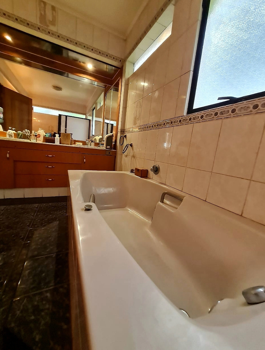 Venta Casa 5D 4B 5E Carlos Ossand&oacute;n - La Reina