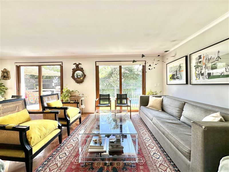 Venta Casa Nor-Oriente 3D 3B 1E 1B Metro Escuela Militar - Las Condes